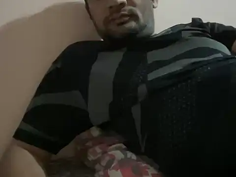 Snapshot of NiceBoy9099 chatting on 01/14/26, 05:16 NiceBoy9099 online show from 01/14/26, 05:16