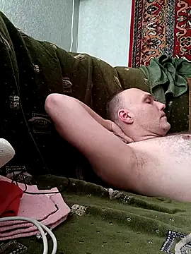 Pineapple04 online show from 03/28/26, 06:58