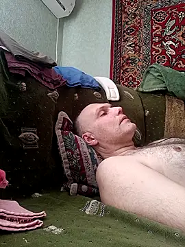 Pineapple04 online show from 03/15/26, 06:53