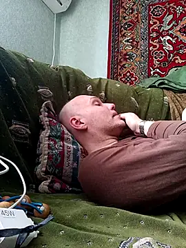 Pineapple04 online show from 02/18/26, 08:33