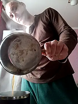 Pineapple04 online show from 02/14/26, 08:25