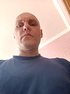 Pineapple04 online show from 04/16/26, 05:19