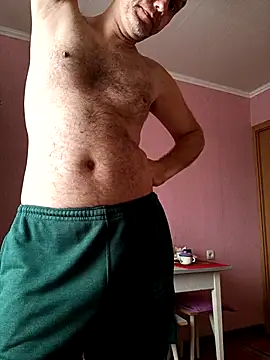 Pineapple04 online show from 11/24/25, 06:35