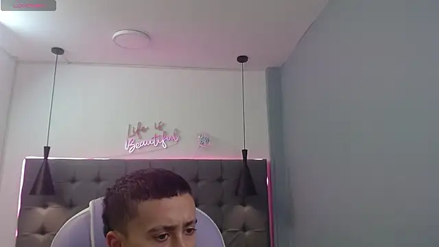 Xavii18 online show from 03/11/25, 04:29