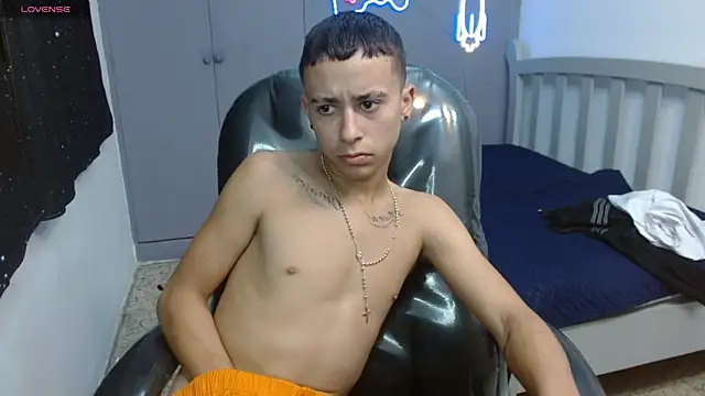 Xavii18 online show from 03/05/25, 07:17