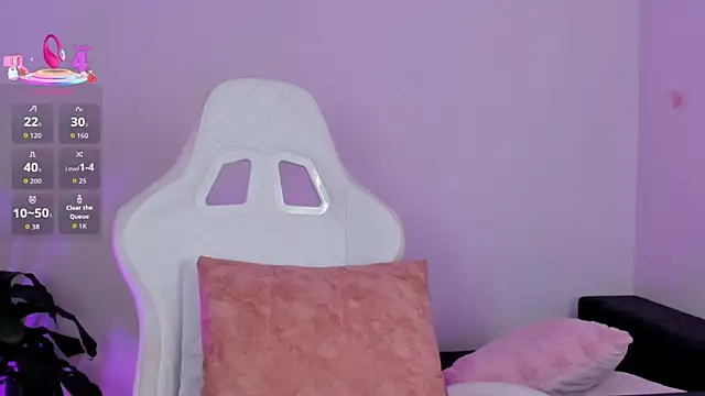 EmilyRive online show from 10/27/25, 10:33