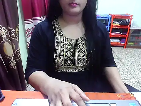 Snapshot of LovelyRose69 chatting on 11/01/25, 11:59 LovelyRose69 online show from 11/01/25, 11:59