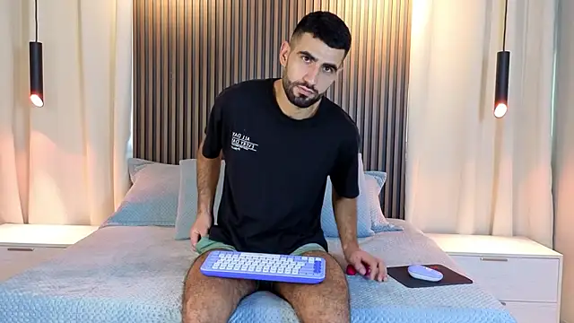 Ethan  Walker online show from 02/02/26, 06:51