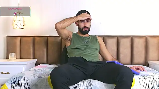 Ethan  Walker online show from 10/27/25, 04:19