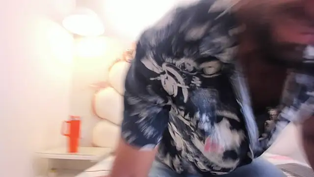 Ethan  Walker online show from 12/20/25, 07:39