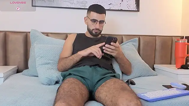 Ethan  Walker online show from 03/31/26, 08:33