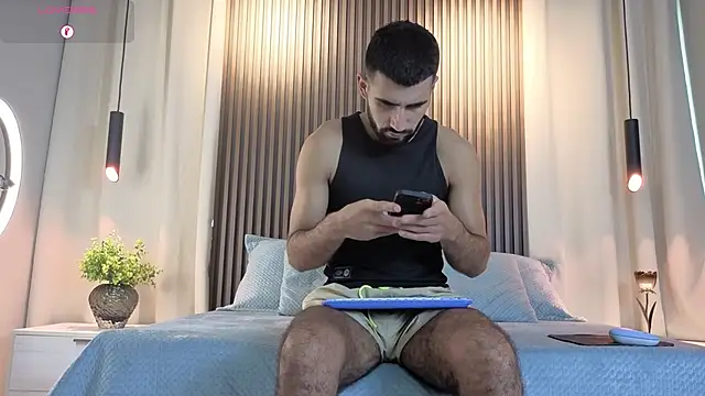 Ethan  Walker online show from 04/05/26, 02:02