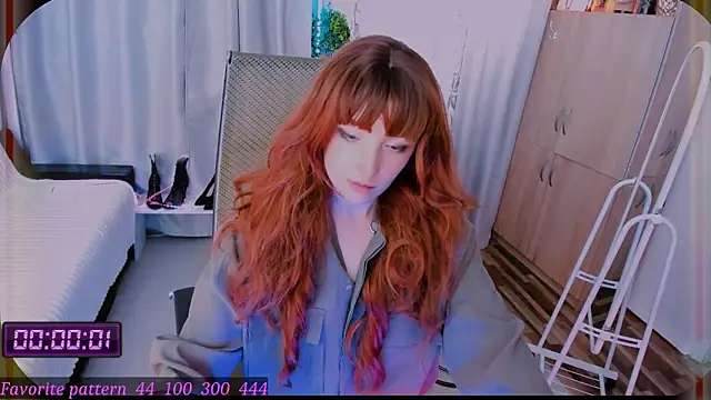 Toxic Ellies online show from 03/31/26, 01:02