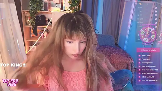 Snapshot of Toxic_Ellies chatting on 09/22/25, 02:45 Toxic Ellies online show from 09/22/25, 02:45