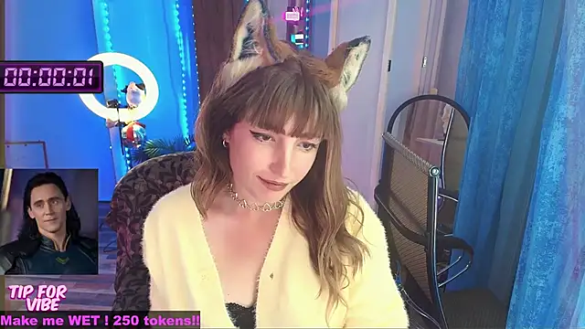 Snapshot of Toxic_Ellies chatting on 10/04/25, 11:34 Toxic Ellies online show from 10/04/25, 11:34