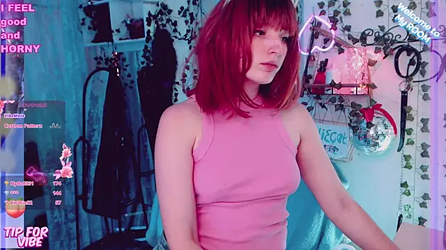 Snapshot of Toxic_Ellies chatting on 01/25/25, 02:36 Toxic Ellies online show from 01/25/25, 02:36