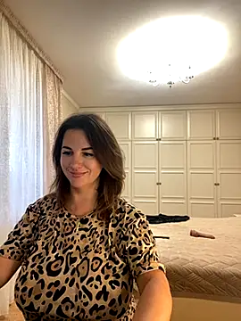 Dina0908 online show from 10/31/25, 12:35