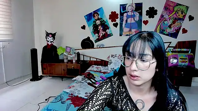 Snapshot of jeyloveebony chatting on 09/17/25, 02:08 jeyloveebony online show from 09/17/25, 02:08