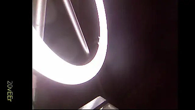 Snapshot of 20vEEr chatting on 03/30/26, 10:33 20vEEr online show from 03/30/26, 10:33