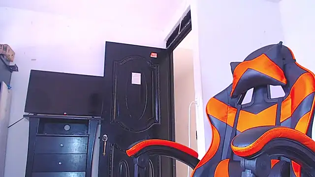 ADAM HOT online show from 02/06/26, 07:54