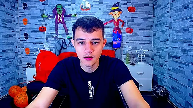 Snapshot of ADAM_HOT chatting on 10/20/25, 11:49 ADAM HOT online show from 10/20/25, 11:49