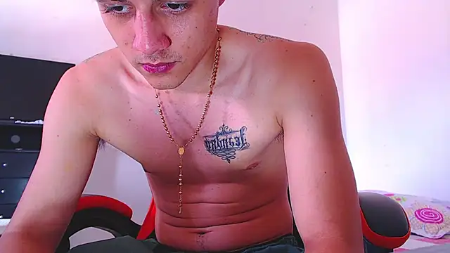 Snapshot of ADAM_HOT chatting on 12/16/25, 08:57 ADAM HOT online show from 12/16/25, 08:57