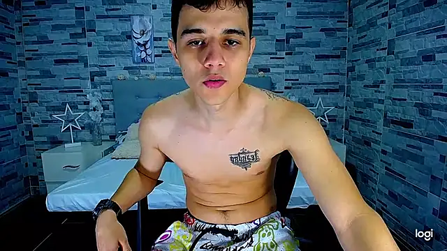 Snapshot of ADAM_HOT chatting on 09/11/25, 08:53 ADAM HOT online show from 09/11/25, 08:53