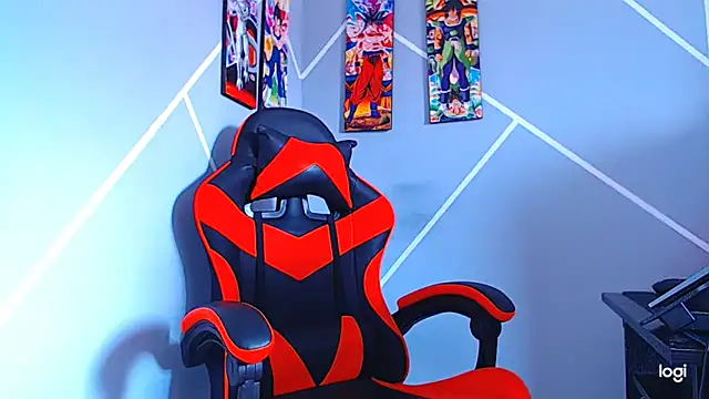 Snapshot of ADAM_HOT chatting on 10/28/25, 08:30 ADAM HOT online show from 10/28/25, 08:30