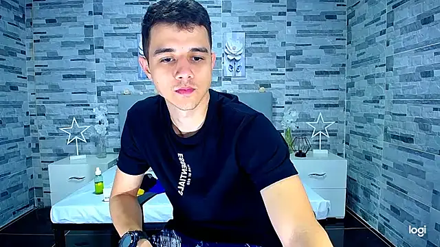 Snapshot of ADAM_HOT chatting on 09/10/25, 09:36 ADAM HOT online show from 09/10/25, 09:36