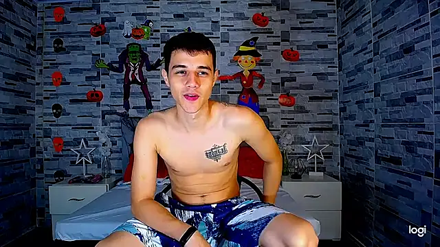 Snapshot of ADAM_HOT chatting on 10/08/25, 08:53 ADAM HOT online show from 10/08/25, 08:53