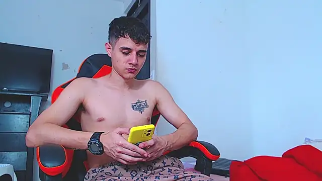 ADAM HOT online show from 12/20/25, 08:33