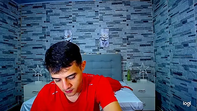 Snapshot of ADAM_HOT chatting on 09/29/25, 09:53 ADAM HOT online show from 09/29/25, 09:53