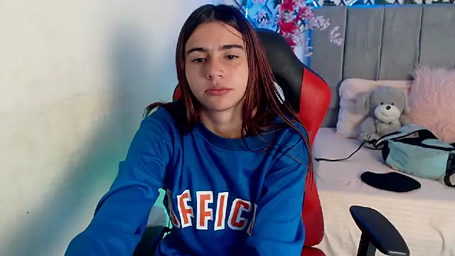 Snapshot of Maximesex chatting on 10/03/25, 01:23 Maximesex online show from 10/03/25, 01:23