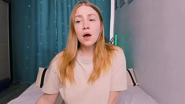 InsatiableFoxX online show from 05/25/26, 02:27