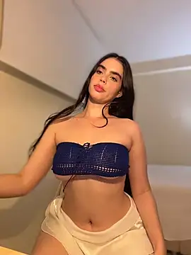 Mavi Coless online show from 04/14/26, 01:10