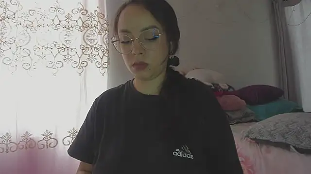 HARLEYNAPIER online show from 03/25/26, 07:13