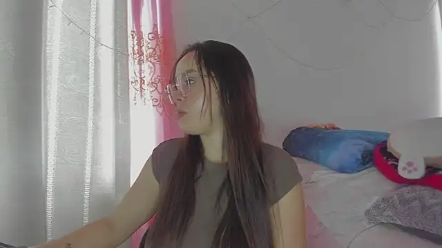 HARLEYNAPIER online show from 05/31/26, 09:04