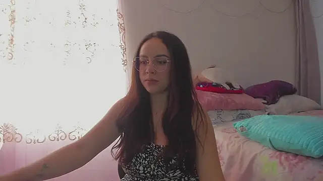 HARLEYNAPIER online show from 03/12/26, 09:52