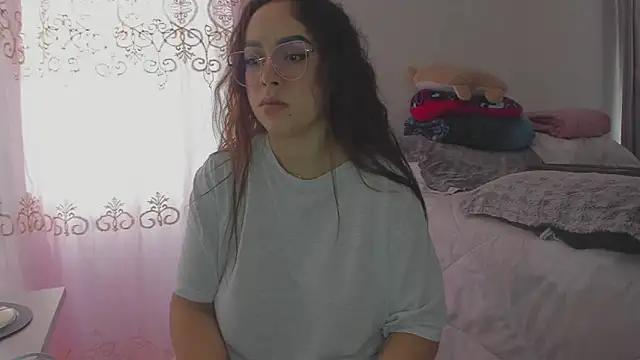 HARLEYNAPIER online show from 04/05/26, 04:57