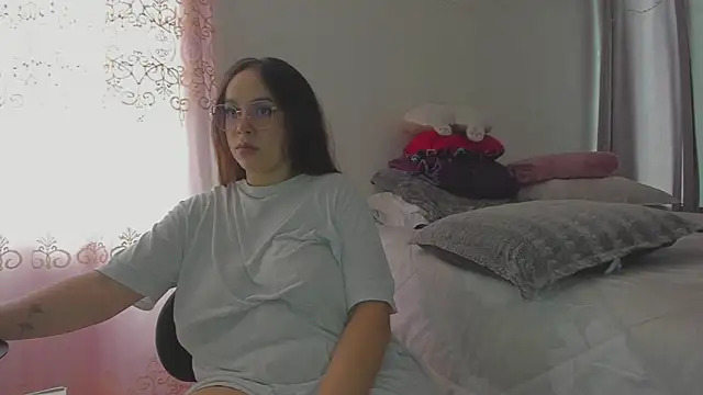 HARLEYNAPIER online show from 04/07/26, 06:54