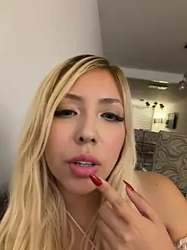 Sofy Softtt online show from 04/07/26, 11:28