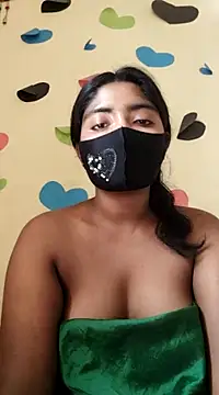 Snapshot of Lina-Rose chatting on 03/12/25, 04:19 Lina-Rose online show from 03/12/25, 04:19