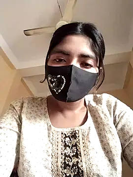 Snapshot of Lina-Rose chatting on 03/03/25, 02:54 Lina-Rose online show from 03/03/25, 02:54