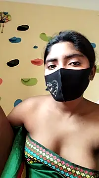 Snapshot of Lina-Rose chatting on 03/11/25, 03:14 Lina-Rose online show from 03/11/25, 03:14