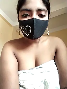 Snapshot of Lina-Rose chatting on 03/04/25, 03:22 Lina-Rose online show from 03/04/25, 03:22