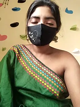 Snapshot of Lina-Rose chatting on 03/18/25, 01:35 Lina-Rose online show from 03/18/25, 01:35