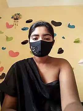 Snapshot of Lina-Rose chatting on 03/23/25, 04:49 Lina-Rose online show from 03/23/25, 04:49