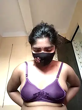 Snapshot of Lina-Rose chatting on 09/27/25, 01:01 Lina-Rose online show from 09/27/25, 01:01