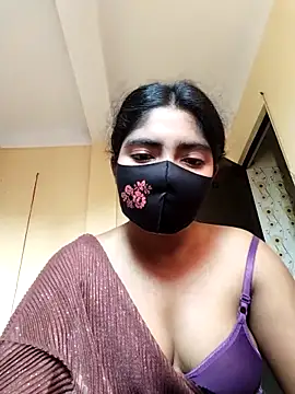 Snapshot of Lina-Rose chatting on 10/14/25, 01:28 Lina-Rose online show from 10/14/25, 01:28