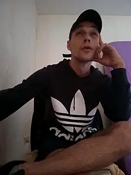 Snapshot of kx93 chatting on 11/02/25, 01:05 kx93 online show from 11/02/25, 01:05